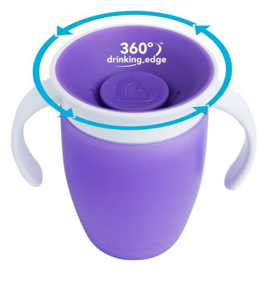 Munchkin Miracle 360 cup with handle